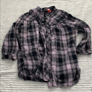 Cozy flannel look alike quarter sleeve